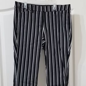 Worthington Striped Ankle Pants